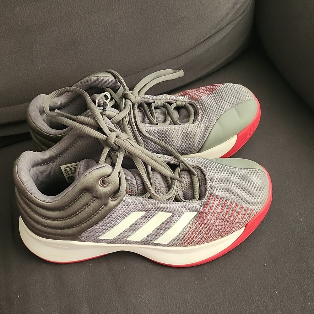 Basketball Shoe
